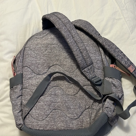 Adidas three stripe life backpack grey with pink trim EUC like new adjustable - Picture 4 of 9